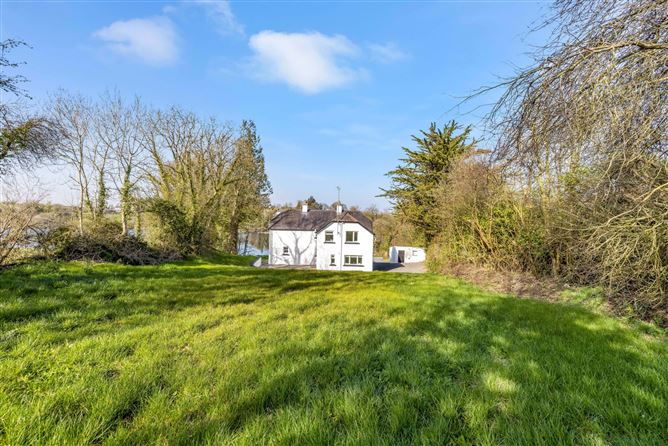 White Lake Cottage, Tonaghbane, Ashfield, Cootehill, Co. Cavan