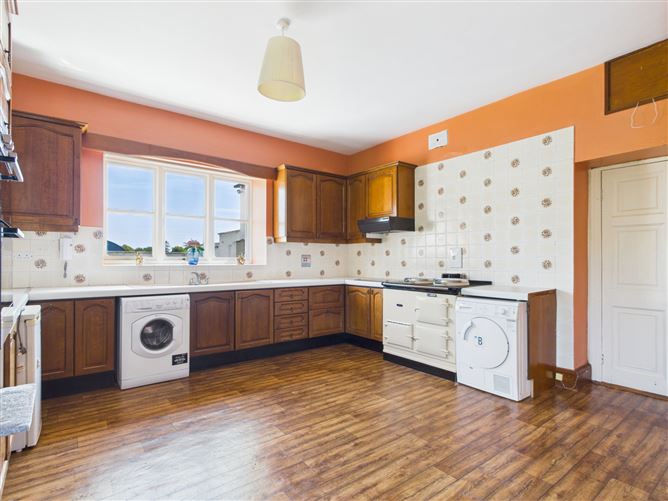 Woodville House On C. 38 Acres, Woodville, Templemore, Co. Tipperary
