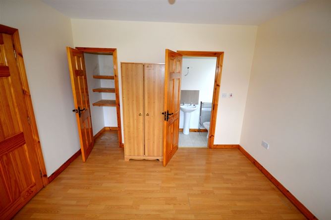 7 Sessiagh Park, Castlefin, Co. Donegal