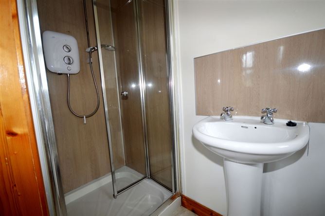 7 Sessiagh Park, Castlefin, Co. Donegal