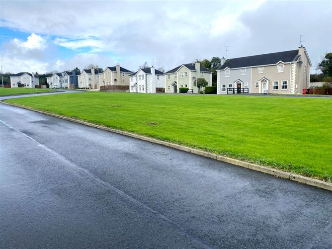 7 Sessiagh Park, Castlefin, Co. Donegal