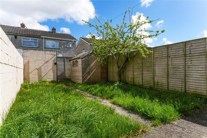 28 Alderwood Grove, Springfield, Dublin 24