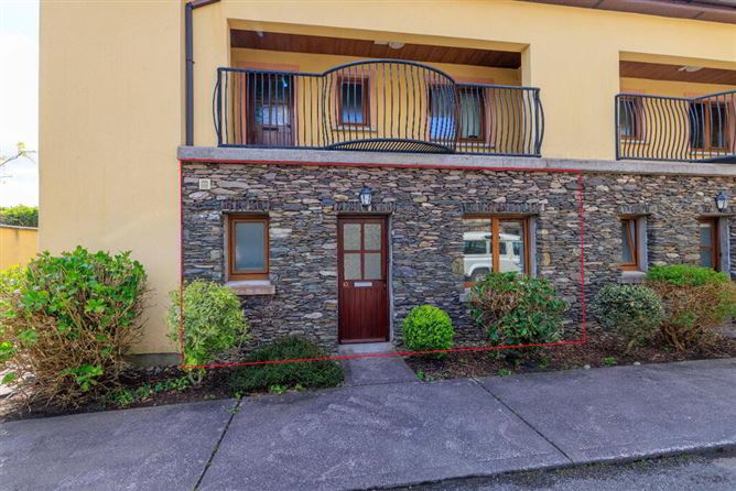 Photo 17 of 21 — 10 An Doirin, Green Street, Dingle, Kerry