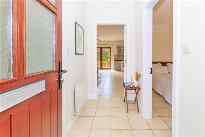 10 An Doirin, Green Street, Dingle, Kerry