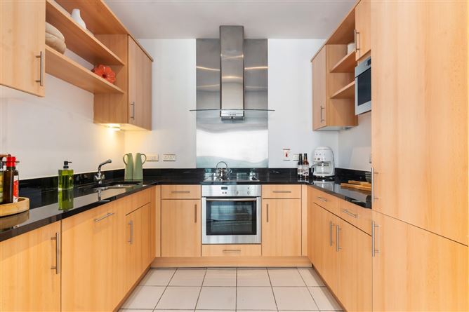 36 Saunders House, Spencer Dock, Dublin 1