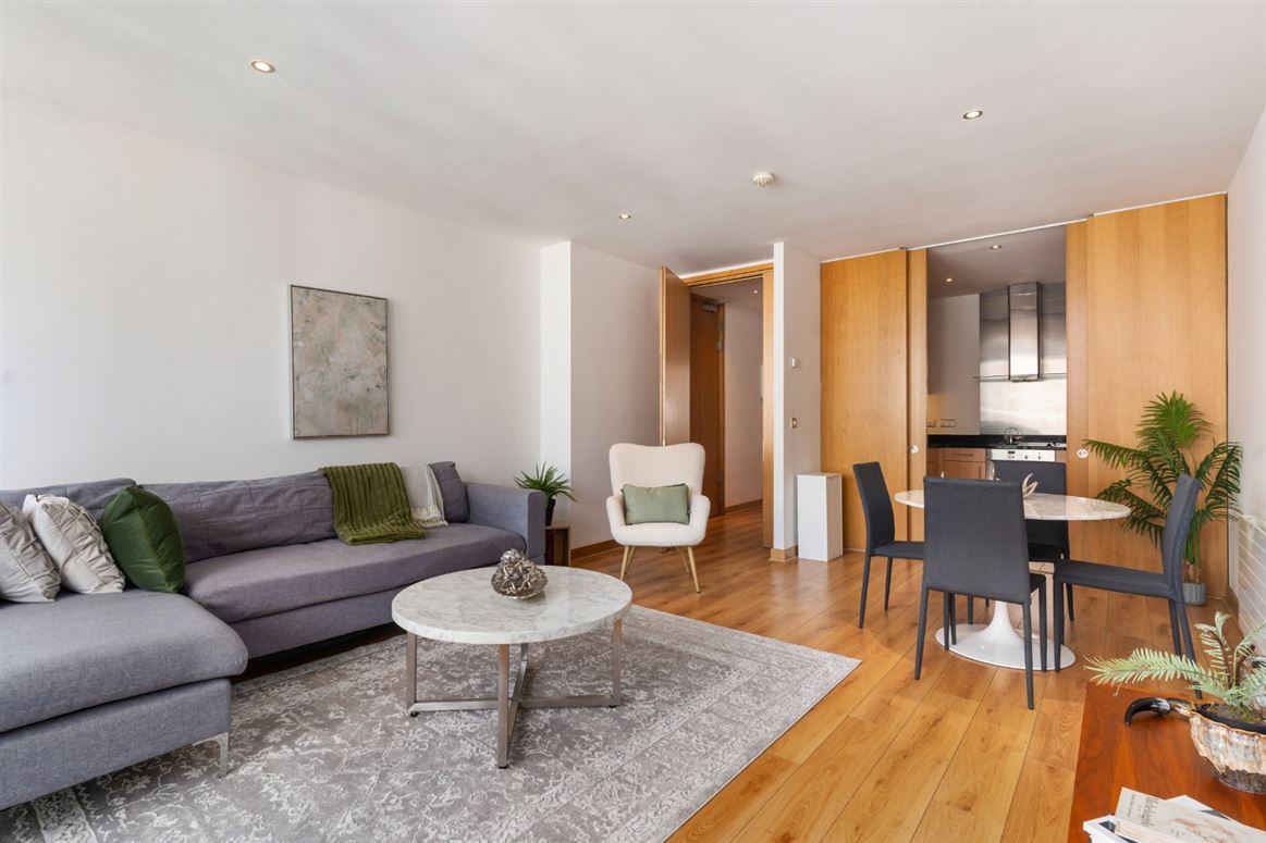 36 Saunders House, Spencer Dock, Dublin 1