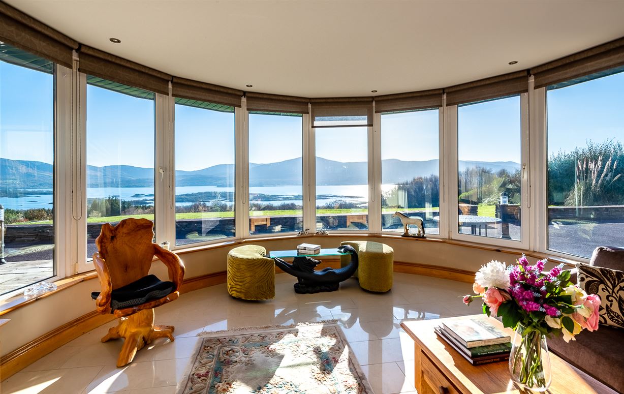 Iona House, Cappanacush East, Templenoe, Kenmare, Co. Kerry Iona House, Cappanacush East, Templenoe, Kenmare, Co. Kerry