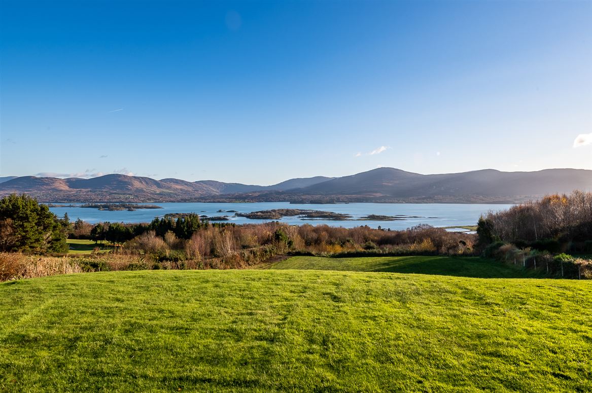 Iona House, Cappanacush East, Templenoe, Kenmare, Co. Kerry Iona House, Cappanacush East, Templenoe, Kenmare, Co. Kerry