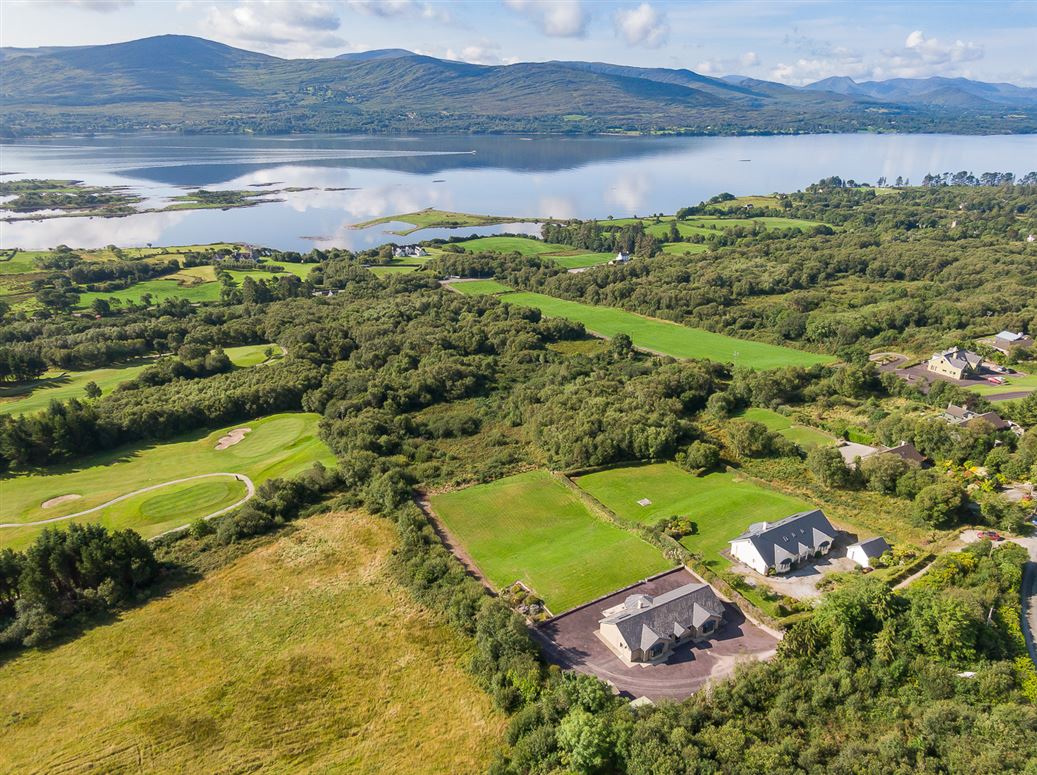 Iona House, Cappanacush East, Templenoe, Kenmare, Co. Kerry Iona House, Cappanacush East, Templenoe, Kenmare, Co. Kerry