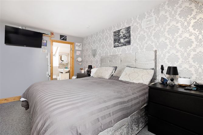 1 The Manor, Edenderry, Offaly