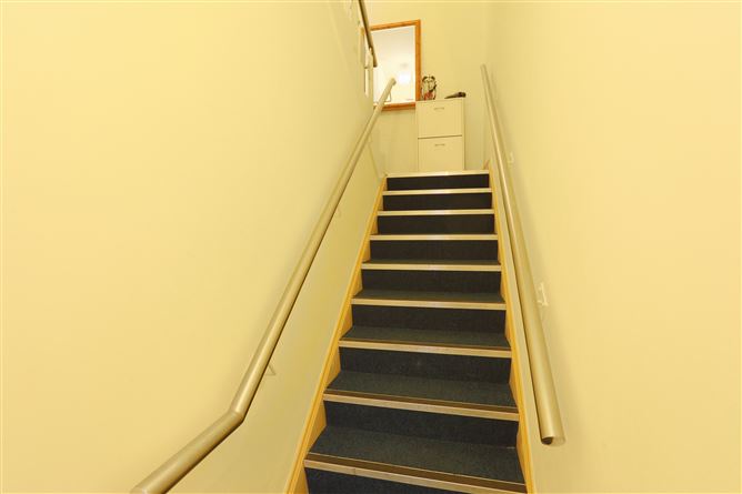6 The Walk, Carrickmines Green, Carrickmines, Dublin 18