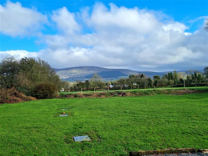 Residence on c. 0.75 Acres / 0.303 HA., Humphreystown, Blessington, Wicklow