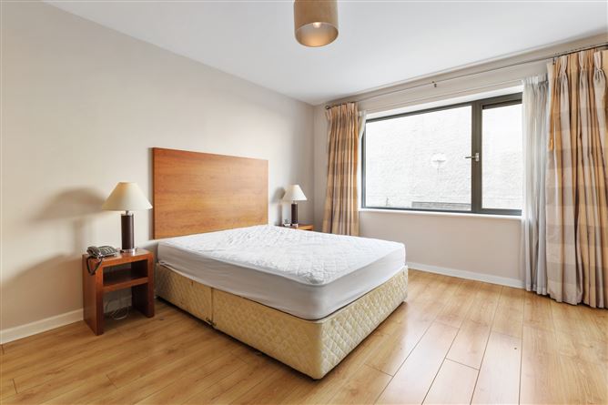 3 Moland House, Talbot Street, Dublin 1