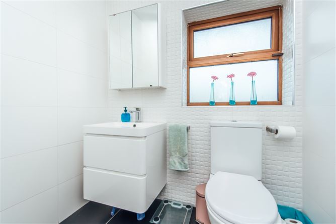 33 Cedarwood Park, Newbridge, Co.Kildare, Newbridge, Kildare