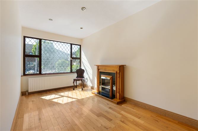 27 Lansdowne Park, Knocklyon, Dublin 16