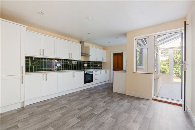 27 Lansdowne Park, Knocklyon, Dublin 16