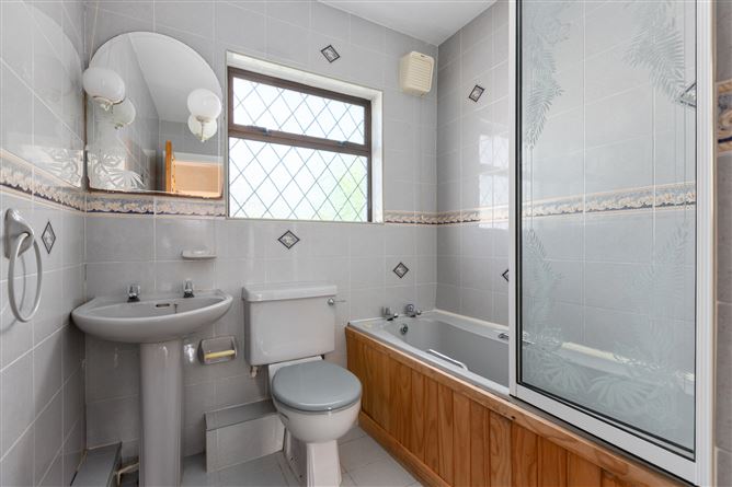 27 Lansdowne Park, Knocklyon, Dublin 16