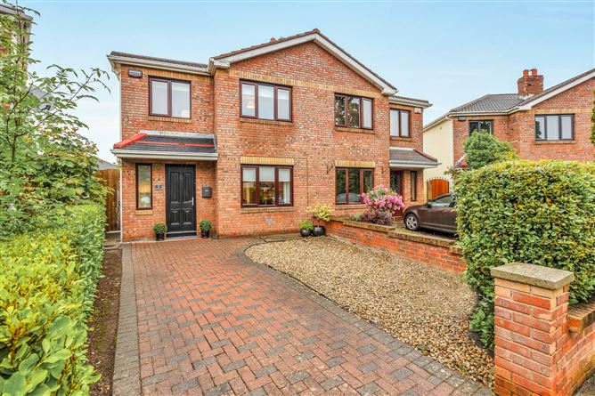 https://photos-a.propertyimages.ie/media/4/7/0/4938074/9438df29-65ac-460d-8dc1-08c5108751be_l.jpg
