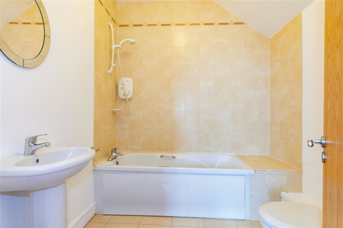 32 Drisin, Ballymoneen Road, Knocknacarra, Galway