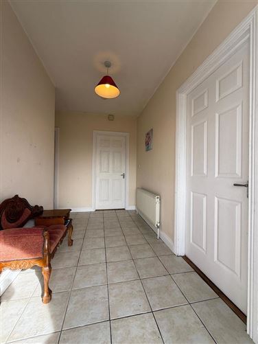 34 Hollywood Grove, Ballaghaderreen, Co. Roscommon