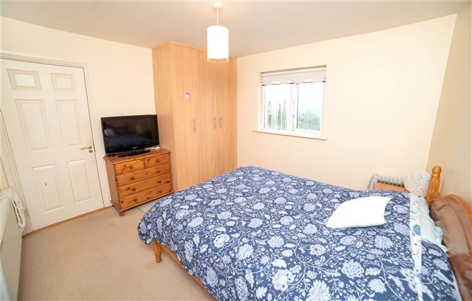18 The Lawn, College Wood, Mallow, Co. Cork