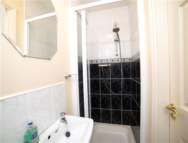 18 The Lawn, College Wood, Mallow, Co. Cork