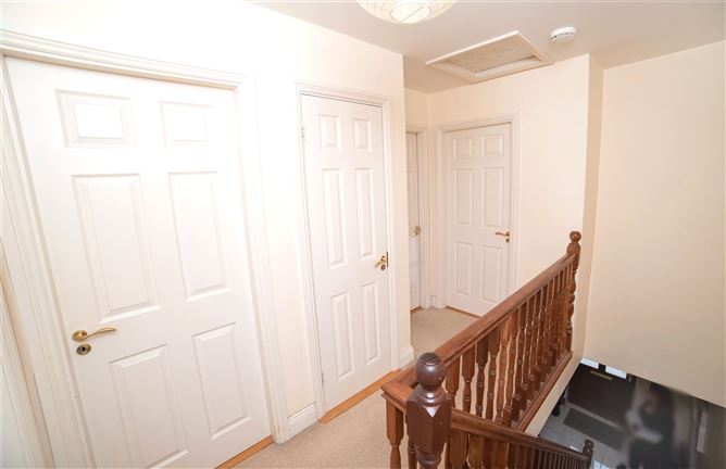 18 The Lawn, College Wood, Mallow, Co. Cork