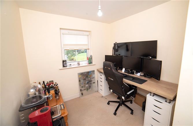 18 The Lawn, College Wood, Mallow, Co. Cork