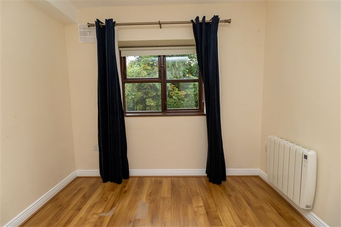 2 Poplar Grove , Naas, Kildare