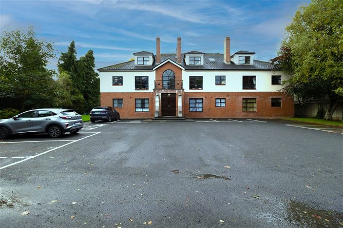 2 Poplar Grove , Naas, Kildare