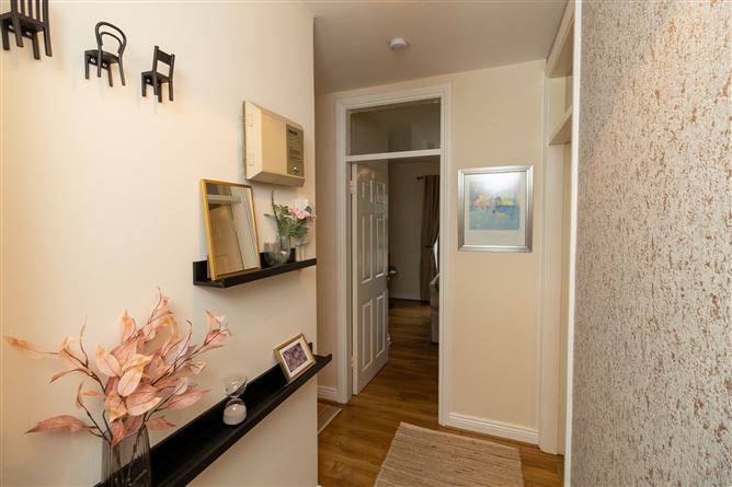 2 Poplar Grove , Naas, Kildare