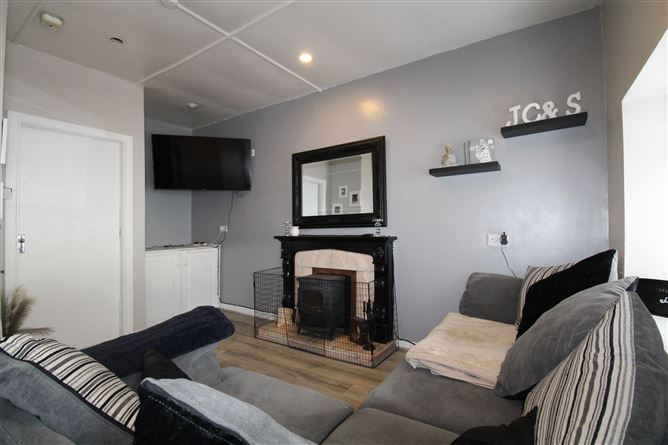 17 Sarsfield Street, Dungarvan, Waterford