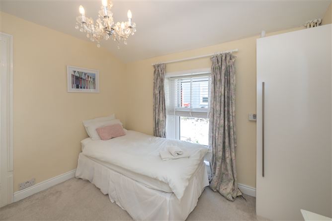 No 3 Roches Row, , Cobh, Cork