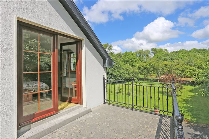Ard Cloch, Reaskaun, Larchill, Ennis, Co. Clare