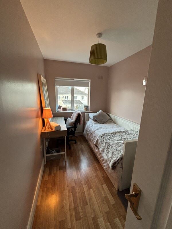 Cozy Room in Home with 2 Friends, Swords, Co. Dublin