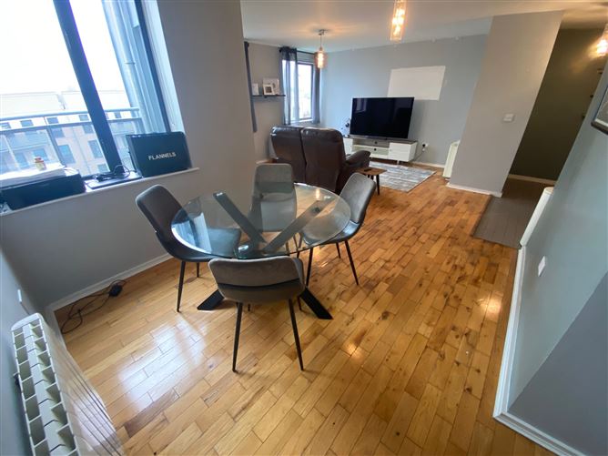 Compass Court North, Ashtown, Dublin 15 (Room To Rent)