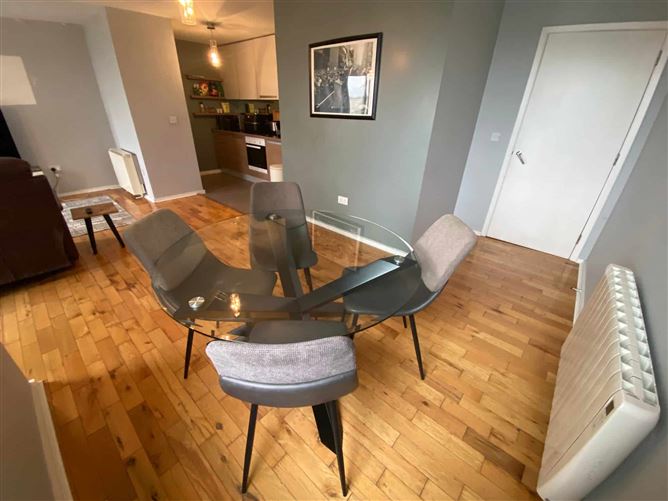 Compass Court North, Ashtown, Dublin 15 (Room To Rent)