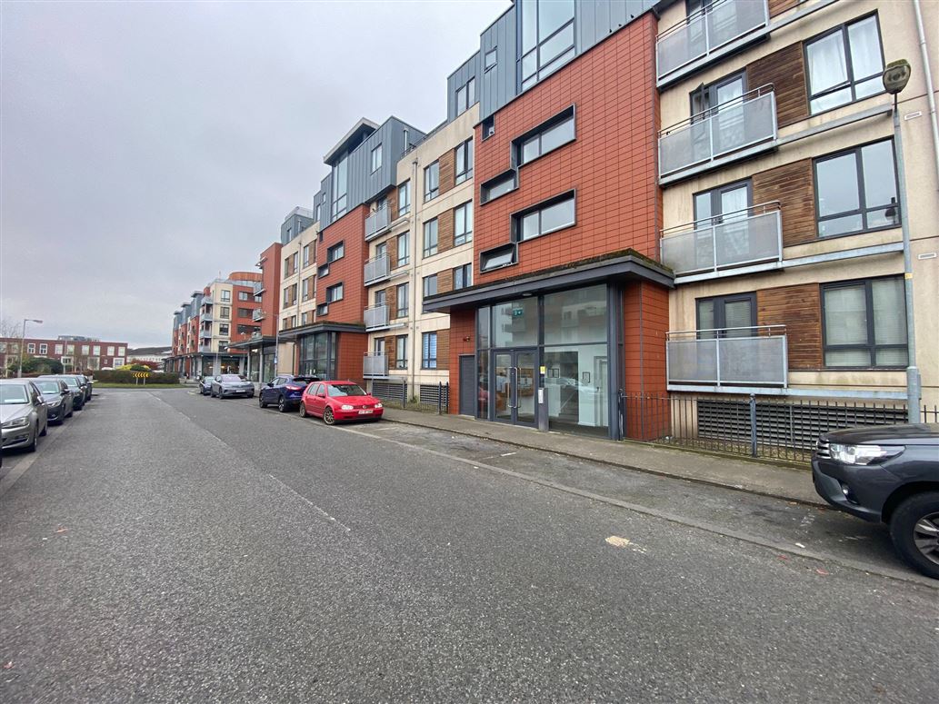 Compass Court North, Ashtown, Dublin 15 (Room To Rent)