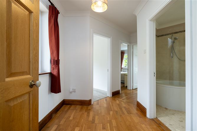 https://photos-a.propertyimages.ie/media/4/7/1/4999174/2c6daf00-9a8f-4ab5-9ae0-4d6f039a6170_l.jpg
