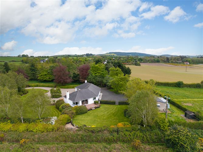 https://photos-a.propertyimages.ie/media/4/7/1/4999174/2c6daf00-9a8f-4ab5-9ae0-4d6f039a6170_l.jpg