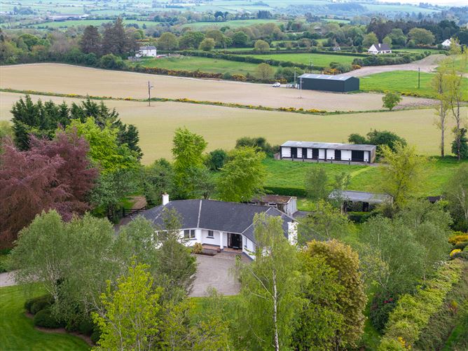 https://photos-a.propertyimages.ie/media/4/7/1/4999174/2c6daf00-9a8f-4ab5-9ae0-4d6f039a6170_l.jpg