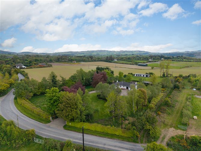 https://photos-a.propertyimages.ie/media/4/7/1/4999174/2c6daf00-9a8f-4ab5-9ae0-4d6f039a6170_l.jpg