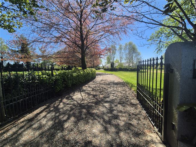 https://photos-a.propertyimages.ie/media/4/7/1/4999174/2c6daf00-9a8f-4ab5-9ae0-4d6f039a6170_l.jpg