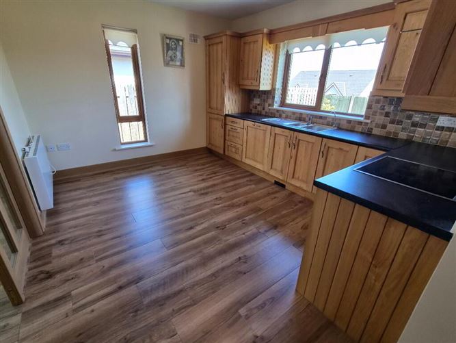 Photo 9 of 26 — 12 Shannon Haven, Dromod, Carrick-On-Shannon, Leitrim
