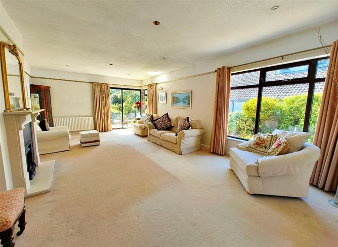 Photo 6 of 33 — 4 Coundon Court, Killiney Avenue, Killiney, County Dublin