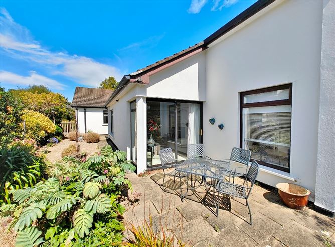 Photo 31 of 33 — 4 Coundon Court, Killiney Avenue, Killiney, County Dublin