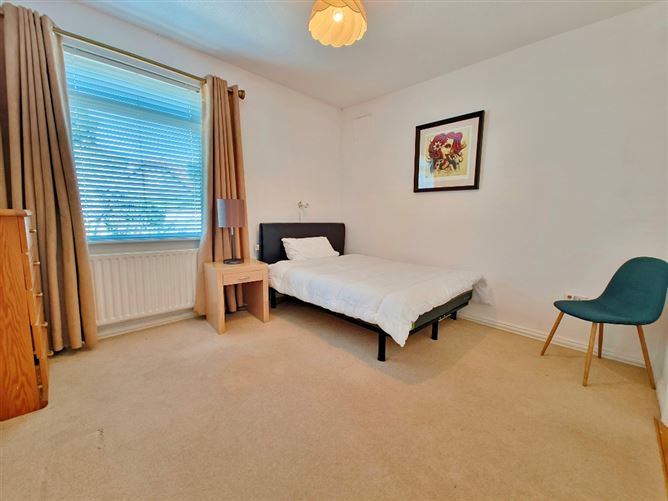 Photo 20 of 33 — 4 Coundon Court, Killiney Avenue, Killiney, County Dublin