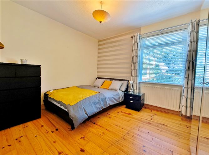 Photo 21 of 33 — 4 Coundon Court, Killiney Avenue, Killiney, County Dublin