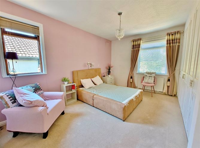 Photo 23 of 33 — 4 Coundon Court, Killiney Avenue, Killiney, County Dublin