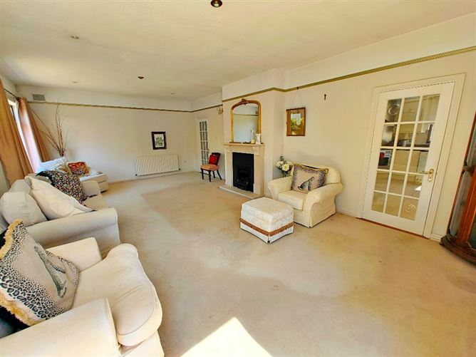 Photo 7 of 33 — 4 Coundon Court, Killiney Avenue, Killiney, County Dublin